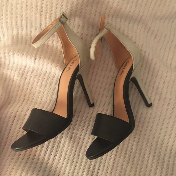 MIA Black and White Stilettos - Picture 1 of 5